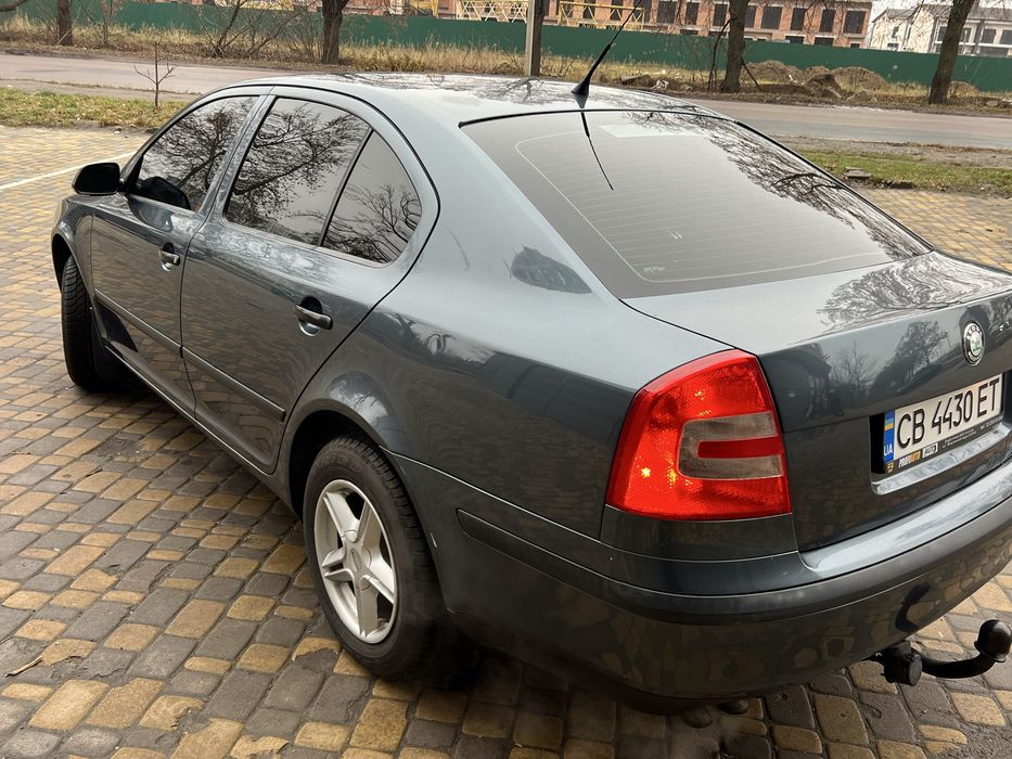 Продам шкода А5 -1.6 мпі