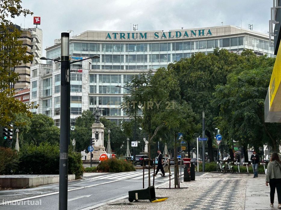 Restaurante em Avenidas Novas, junto ao Saldanha em Lisboa - 466m² com