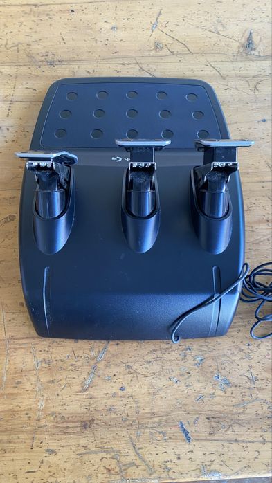 Volante logitech g29 driving force