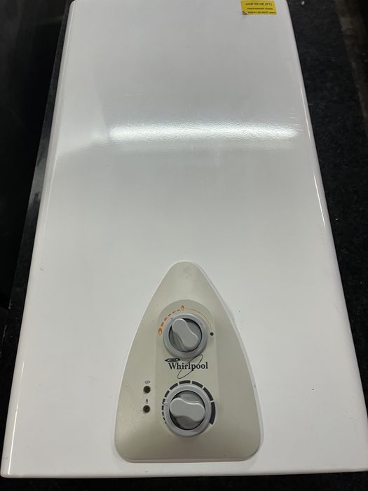 Esquentador Whirlppol como novo