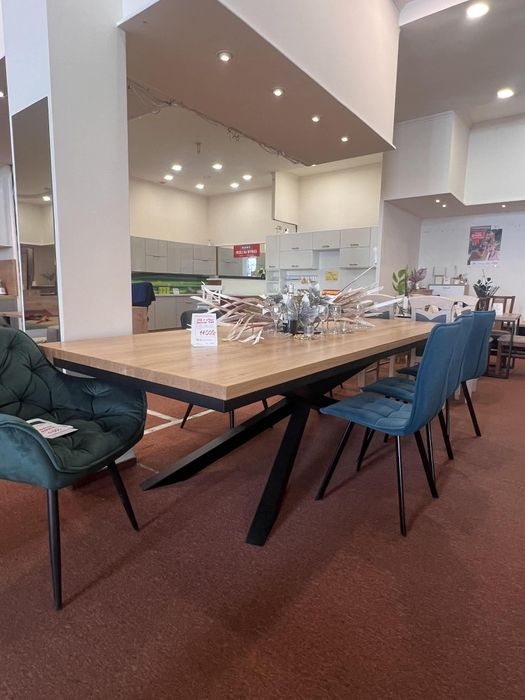 Stół z litego  drewna  dąb promocja