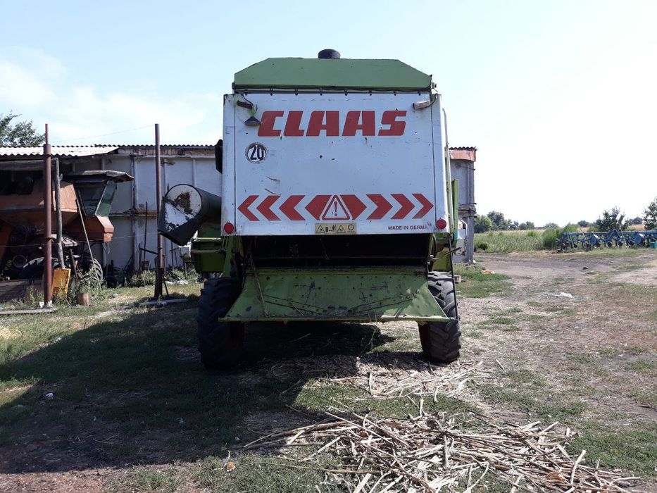 Комбайн Claas Mega-218