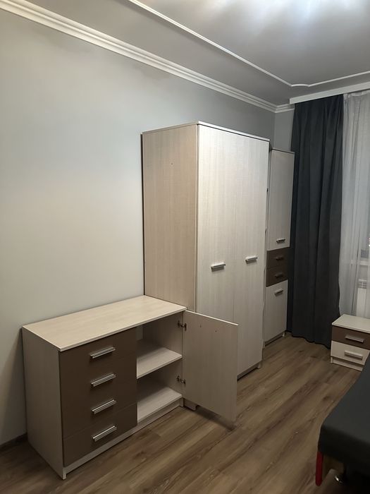 Продам меблі комплектом
