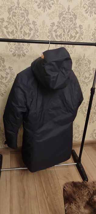 Пуховик зимовий  жіночий Jack Wolfskin