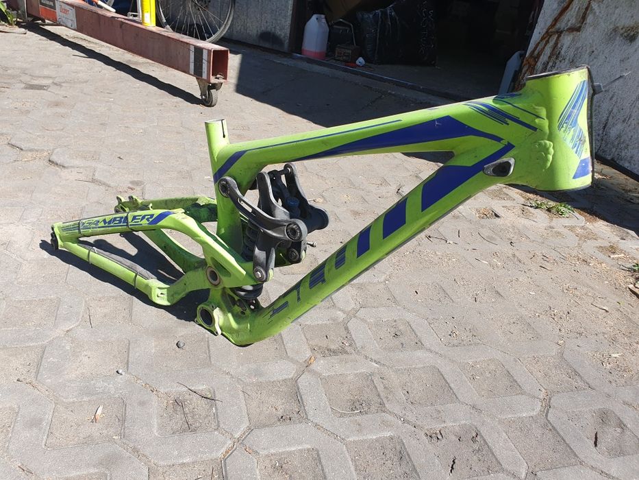 Scott Gambler rozmiar L z damperem Fox Van R