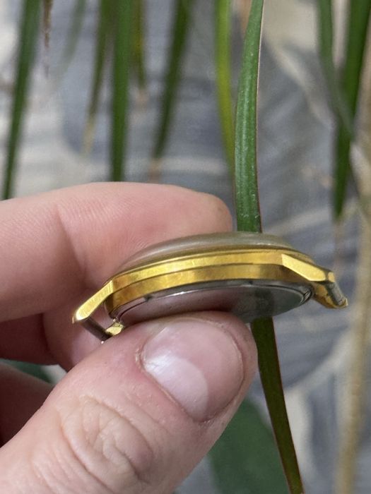 Часы позолота Полет и Восток