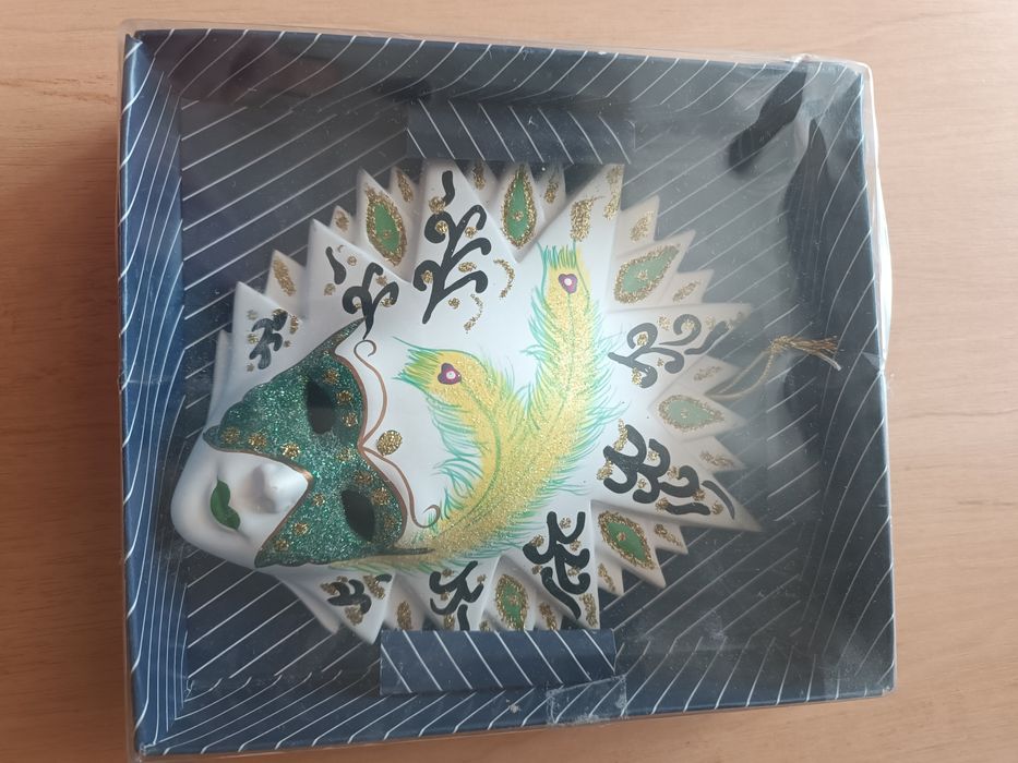 Маски декоративние