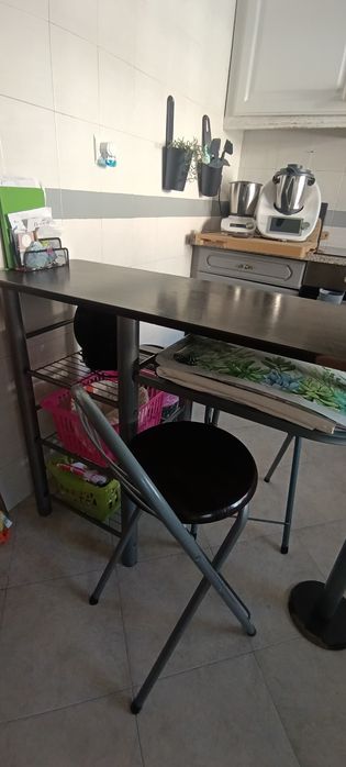 mesa refeição do gênero de ilha