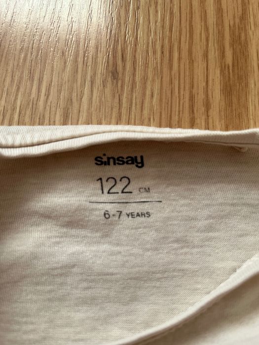 Koszulka/ t-shirt ecru/kremowy dla dziewczynki, rozmiar 122, Sinsay