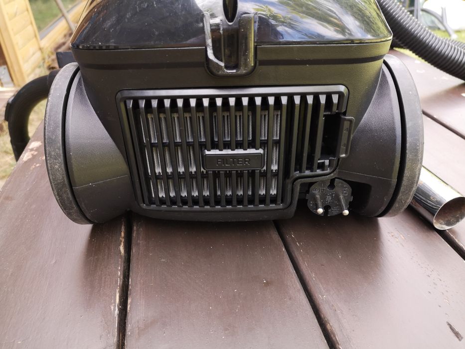 Odkurzacz Amica VM 1032 Ora, 900 W