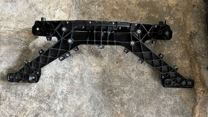 Suporte do Radiador original TESLA MODEL 3