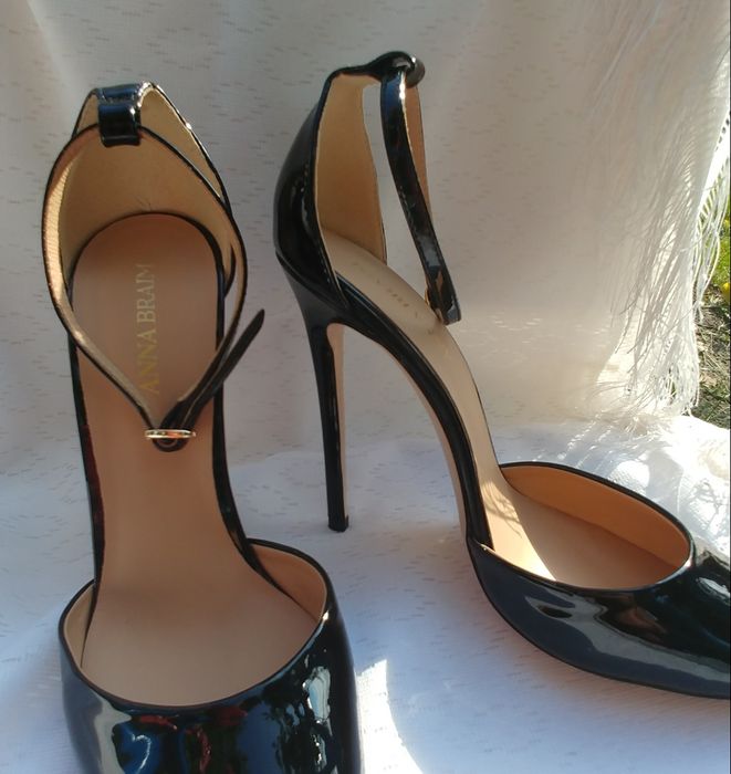 Лакові шкіряні лодочки ANNA BRAIM 37 розміру