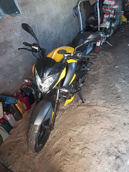 Продам мотоцикл bajaj