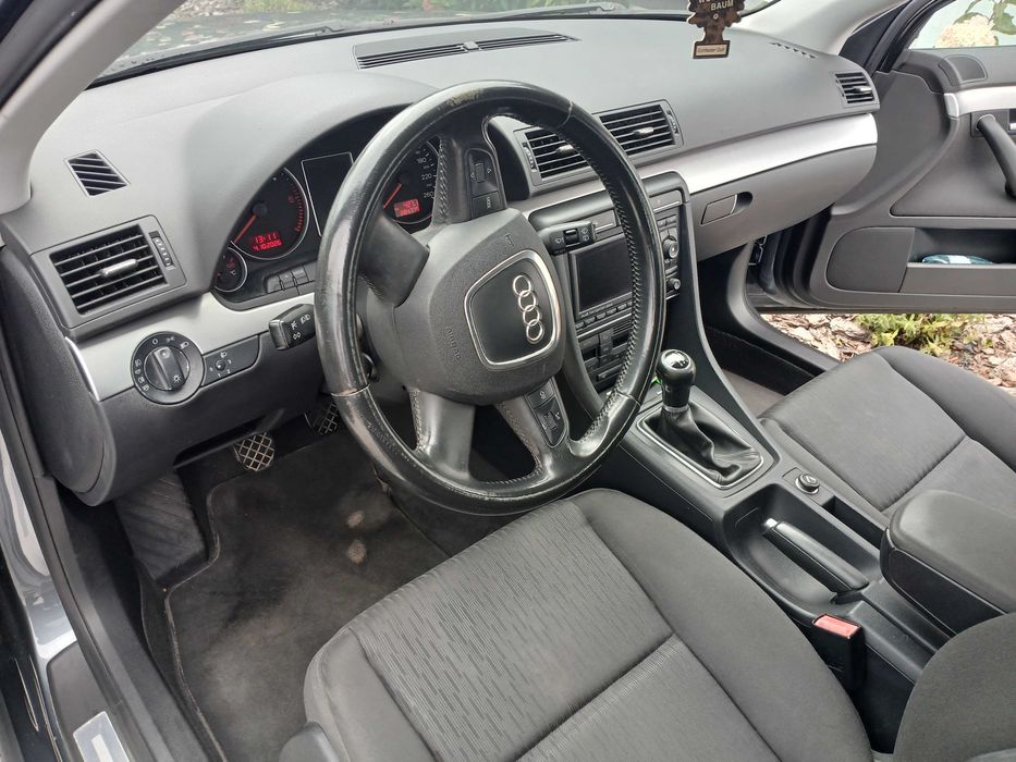 Samochod audi a4b7 kombi na sprzedaz