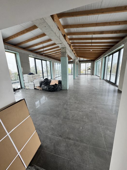 Оренда тераси Пустомити Грушевського 6 (площа 380 м2)