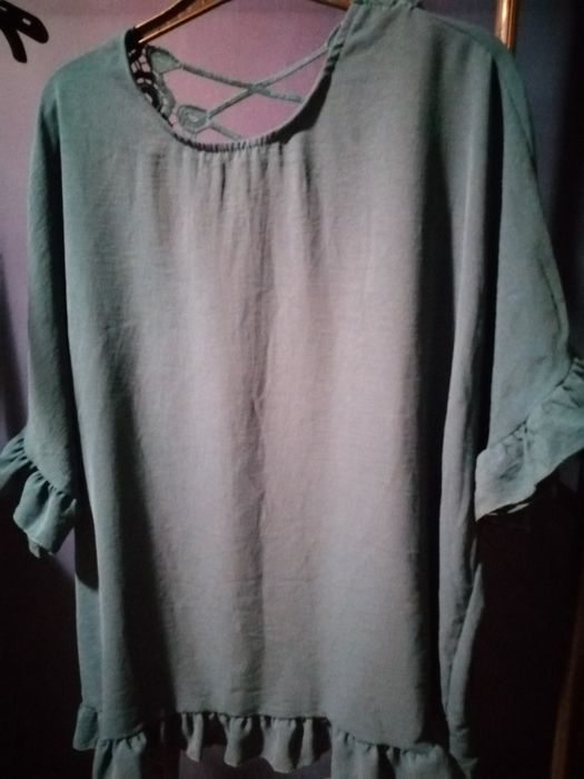 Blusas com renda atrás64738292616322124