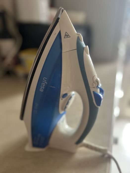 Ferro Ufesa Axis 10 2200 W