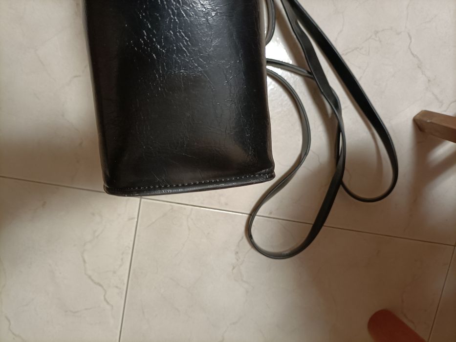 Mala Parfois, tamanho médio em preto