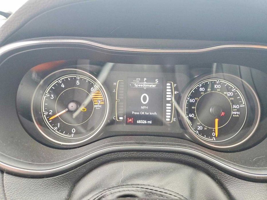 JEEP Cherokee LATITUDE 2019