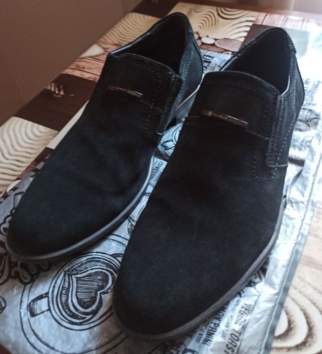 Туфлі замшові.Нові!