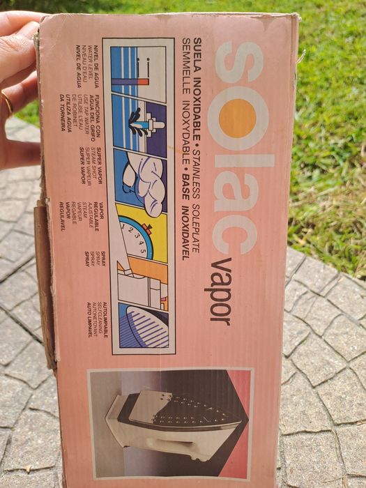 Ferro de Engomar a Vapor