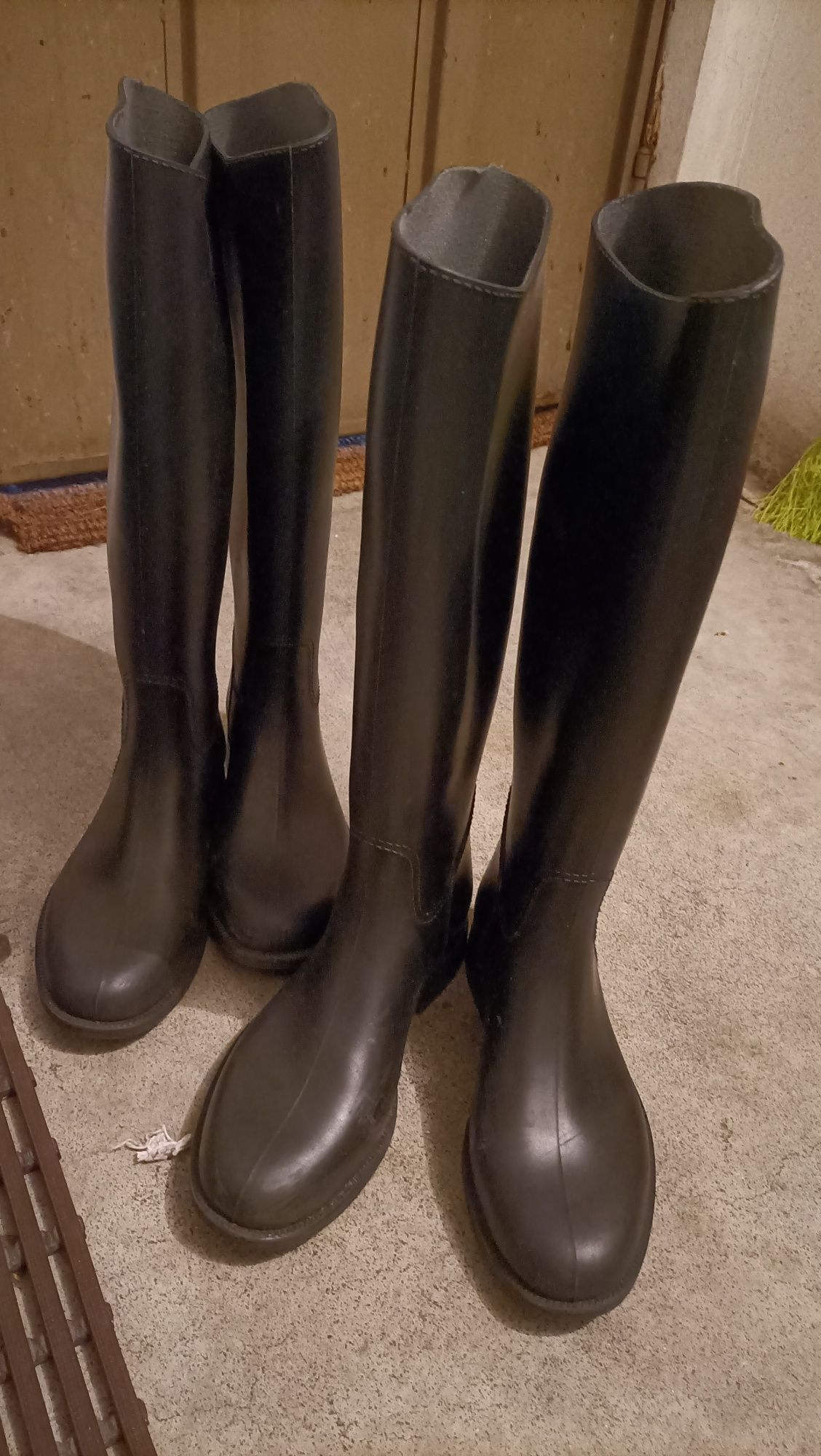 Bota cano alto borracha sale