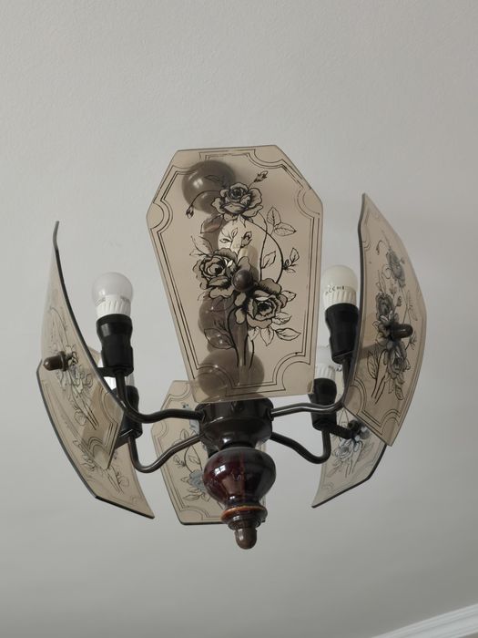 Żyrandol + 4 kinkiety (  1 szybką w zapasie)