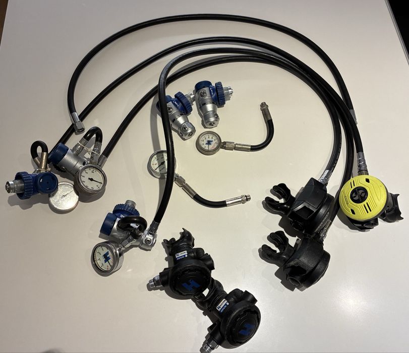 Reguladores e manometros de mergulho