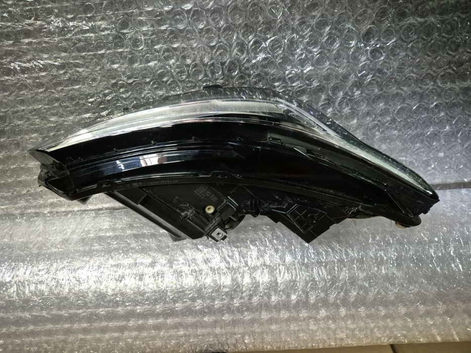 Vw Golf VIII Lampa Led reflektor prawy