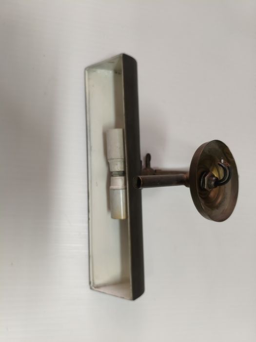 Candeeiro de parede para quadros