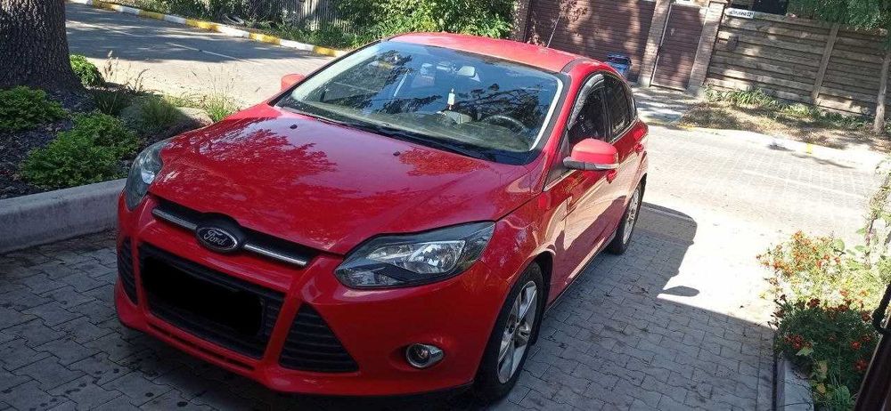 Авто Форд фокус 2013 року 1,0 екобуст