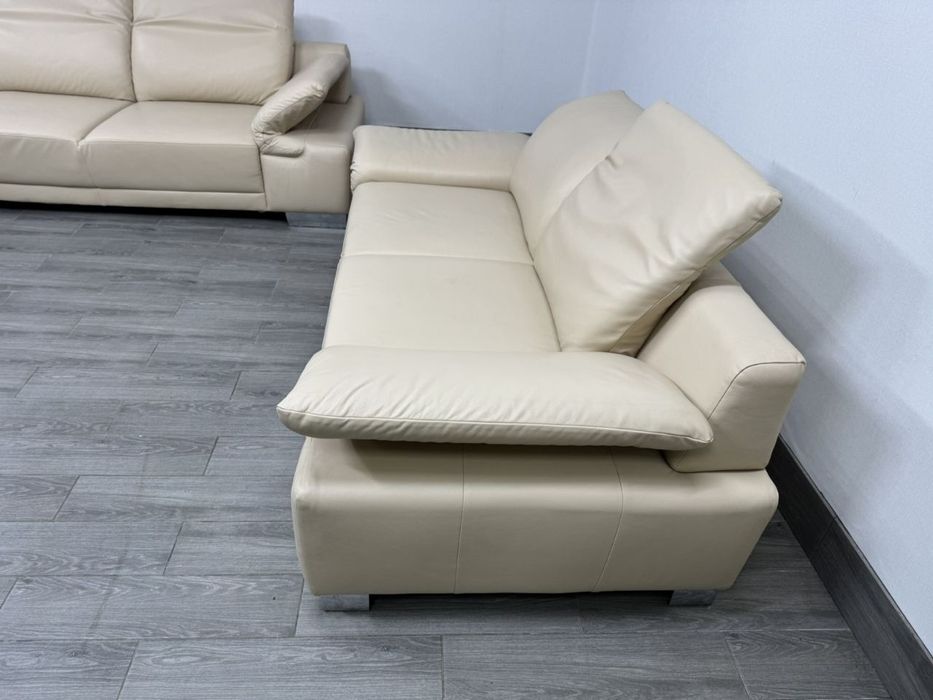 Шкіряні тримісні розкішні світлі дивани. Німеччина. Бренд  CANDY