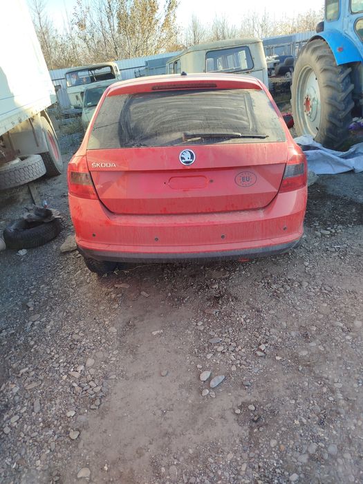 В розборі Skoda spaceback/ rapid 2016 року 1.2 tfsi