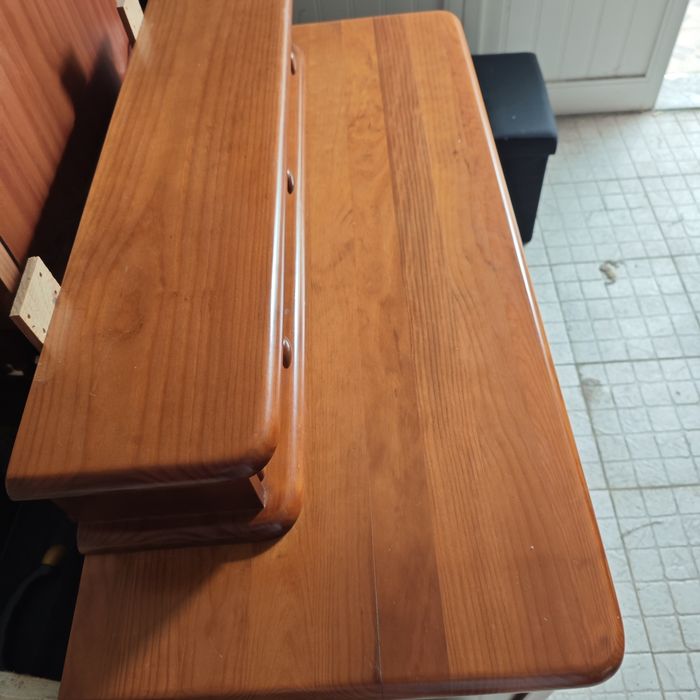 C=550€cama de casal pinho+cómoda c/espelho+roupeiro+2mesa de cabeceira