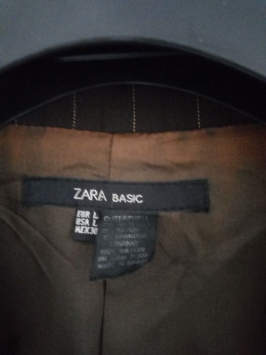 Blazer Zara castanho com risca bege