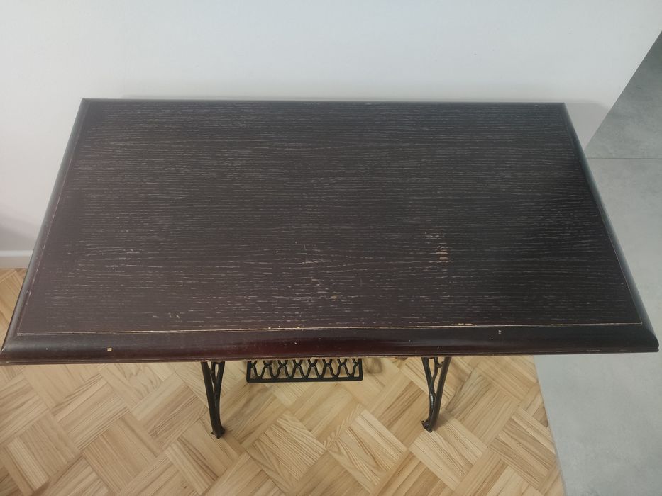 Stolik, biurko Singer