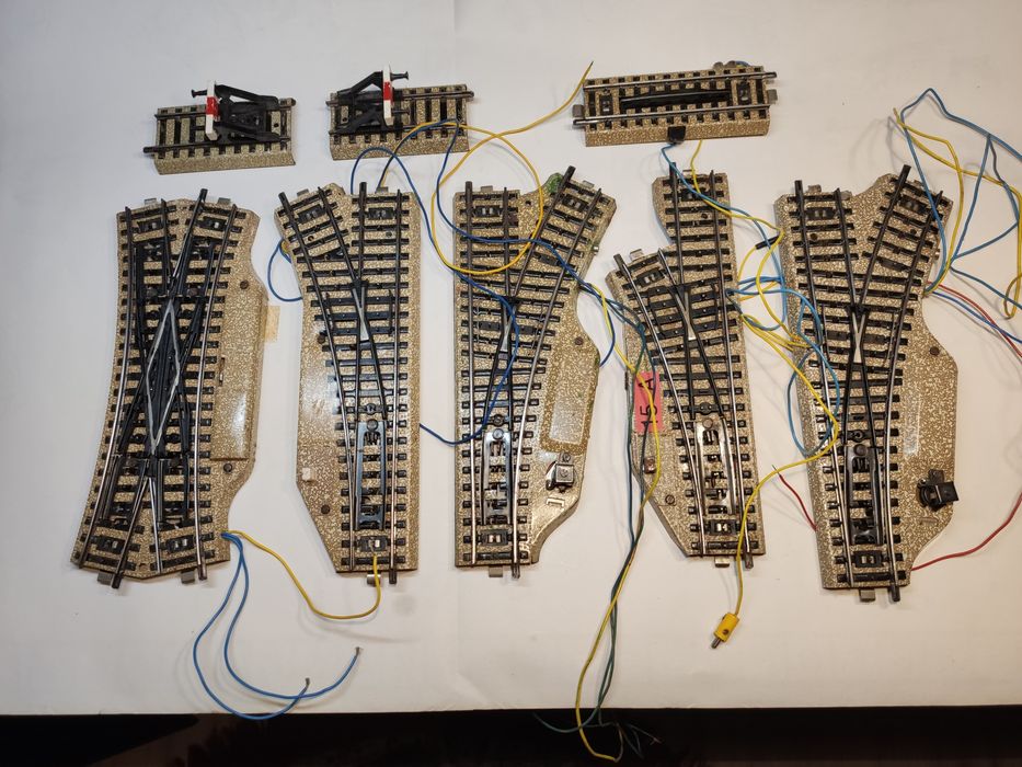 Zwrotnice elektromagnetyczne Marklin - kolejka makieta skala H0.