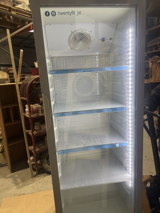 Vendo arca frigorifica “como nova “