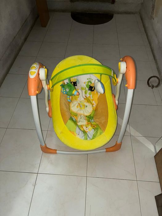 Espreguiçadeira baloiço a pilha