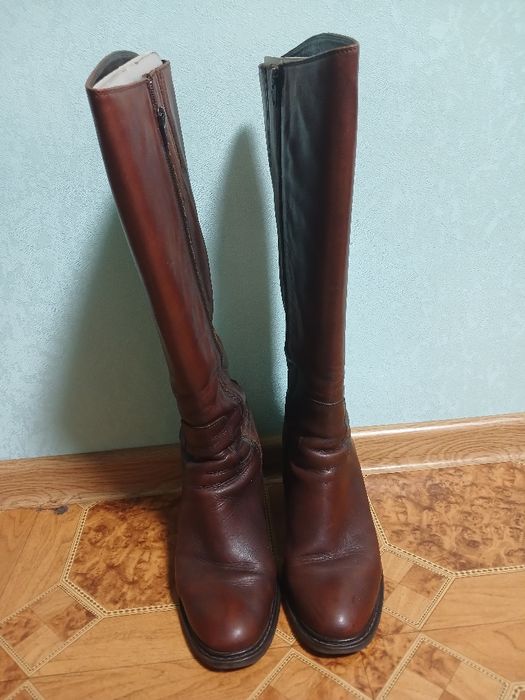 Шкіряні сапоги..