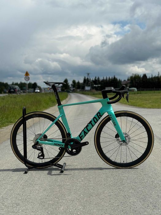 Rower szosowy Factor Monza rozmiar  54 Ultegra di2