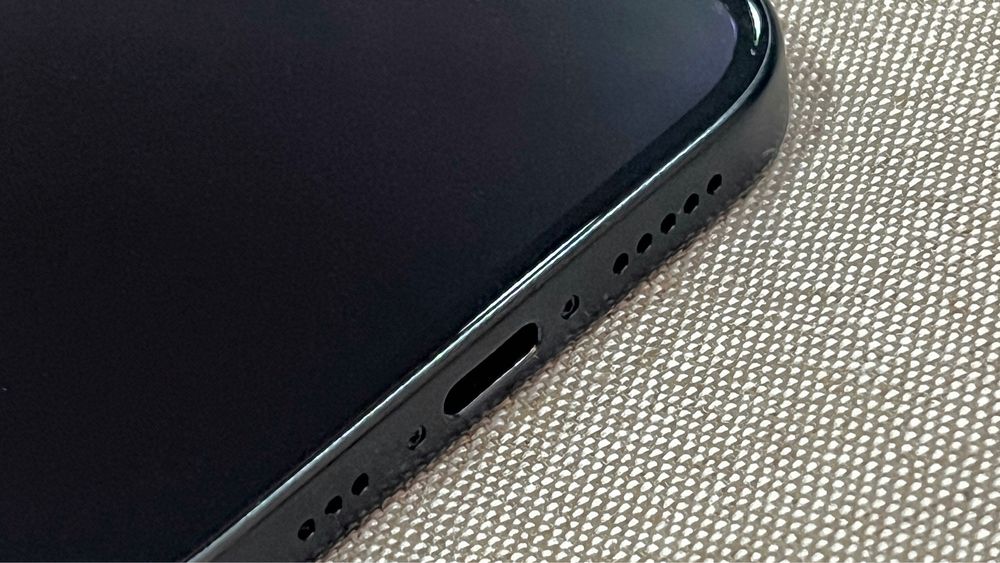 iPhone 15 128GB Preto