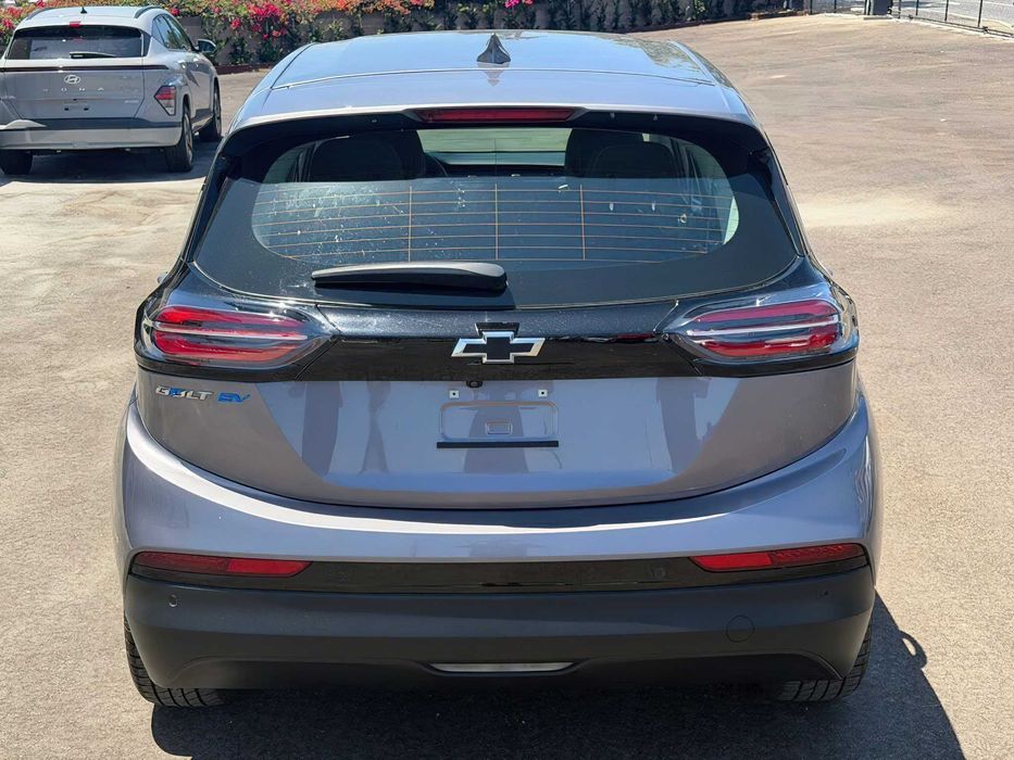 Chevrolet Bolt EV 2LT      2023