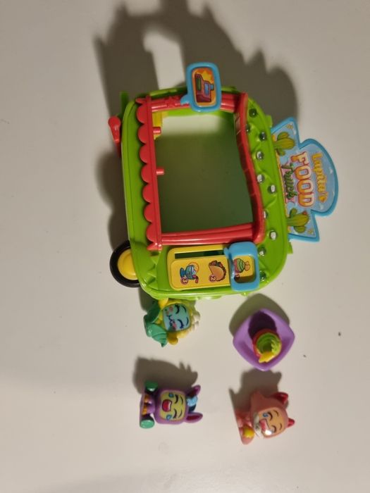 mojipops kamper z jedzeniem