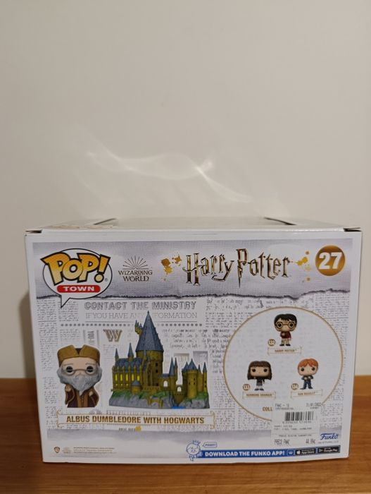 Funko Albus Dumbledore with Hogwarts