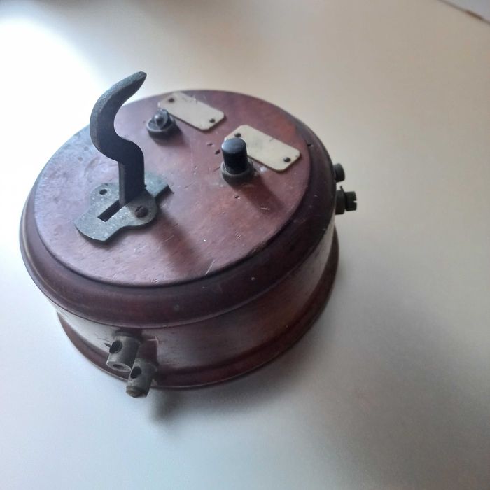 Suporte muito antigo para telefone