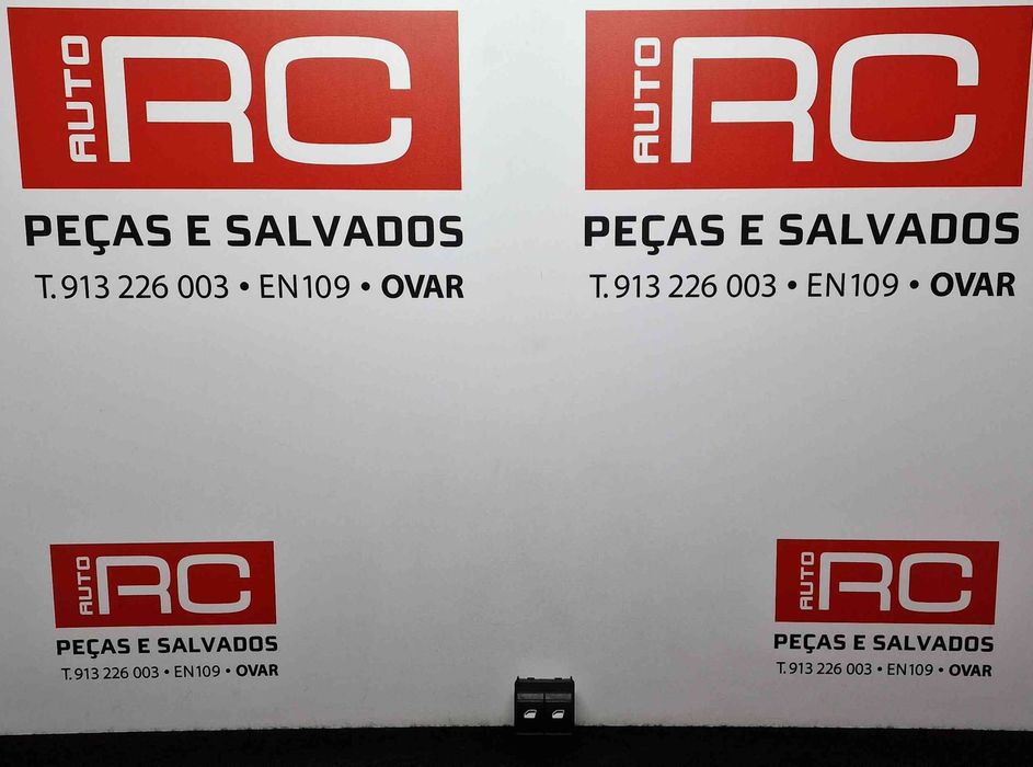Comando / Botão / Interruptor Vidros Frente Esquerdo 98016298ZD - CITROËN C4 CACTUS