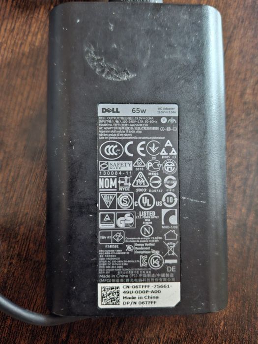 Zasilacz laptop Dell 65 W
AC Adapter 19.5V=3.34A