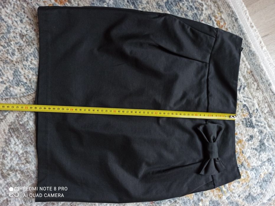 Czarna spódnica z kokardą rozm 38