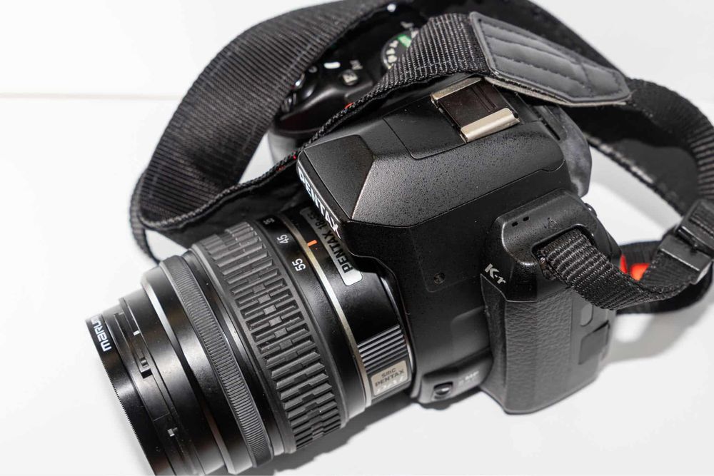 Pentax K-r z obiektywem 18–55